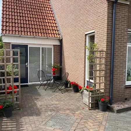 Bed & Breakfast Thuis Op Texel 4*